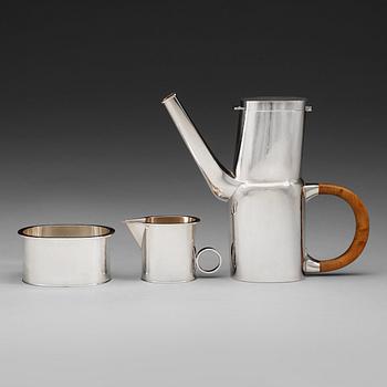 47. Sigurd Persson, a set of sterling coffeepot (1976), sugar and creamer (1987), Stockholm.