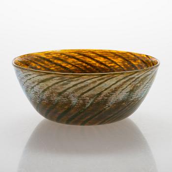 OIVA TOIKKA, A BOWL. Pro Arte-series. Signed Stockmann 125, Oiva Toikka Nuutajärvi Notsjö, 88/100.