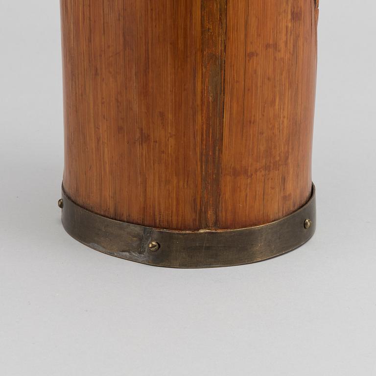 A CHINESE BAMBU BRUSH STAND 20TH CENTURY,