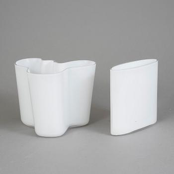 VASER, 2 st. Alvar Aalto och Tapio Wirkkala, Iittala, Finland, 1900-talets slut.
