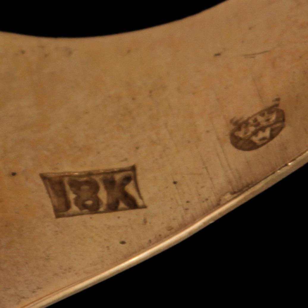 RING, 18k guld med fasettslipad syntetisk spinell, importstämplad. Vikt 4 g.