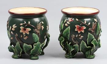 YTTERFODER, ett par, keramik, 2000-tal.