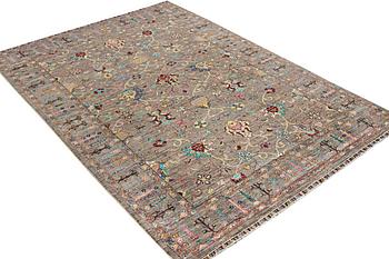 A Ziegler Ariana carpet, c. 287 x 193 cm.