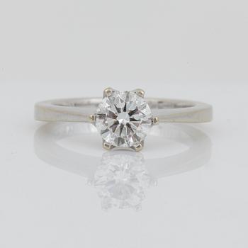 ENSTENSRING, vitguld 18k, diamant, 1 ct enl gravyr. Vikt ca 3 gram.