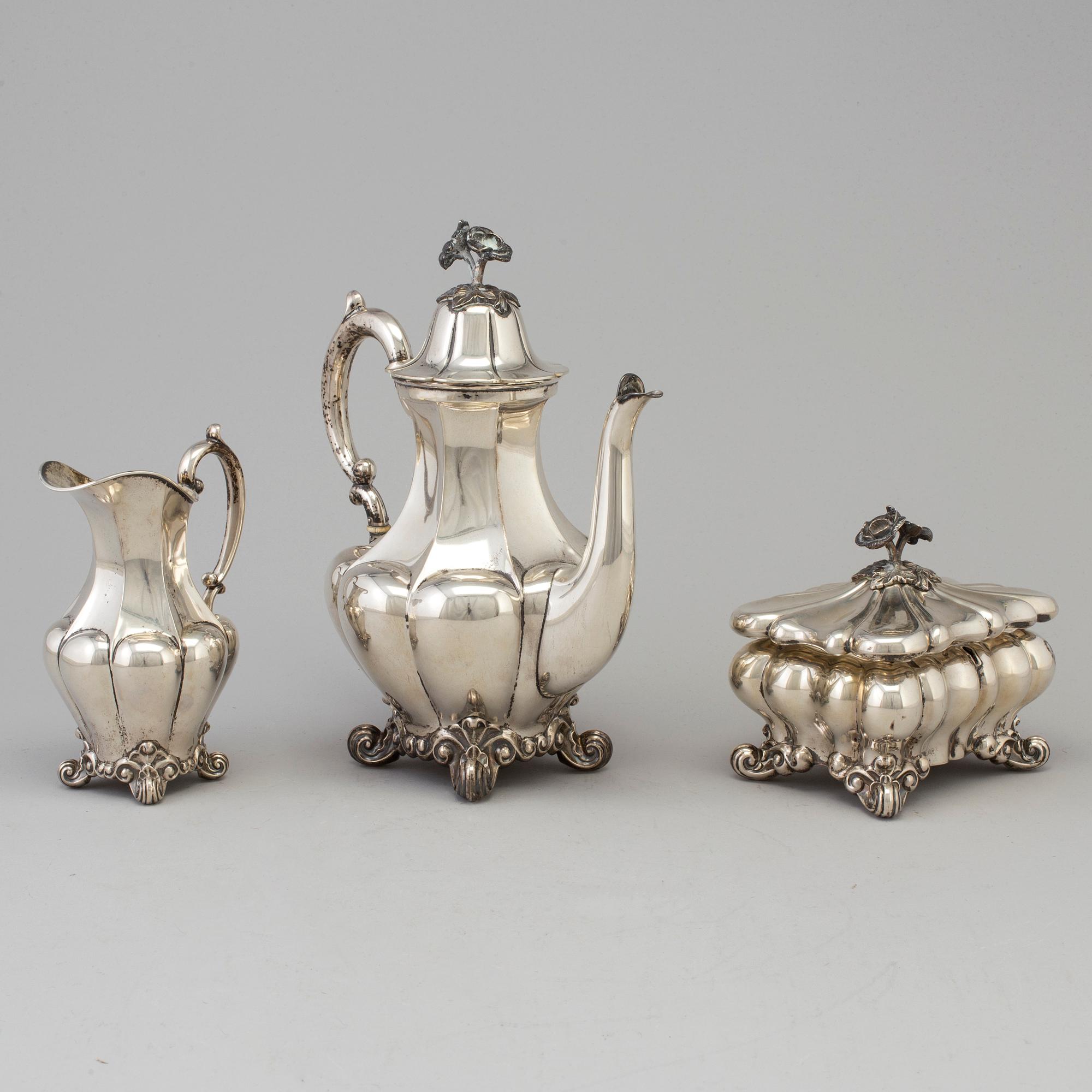 CG Hallberg, KAFFESERVIS, 3 delar, silver, rokokostil, Stockholm 1925.