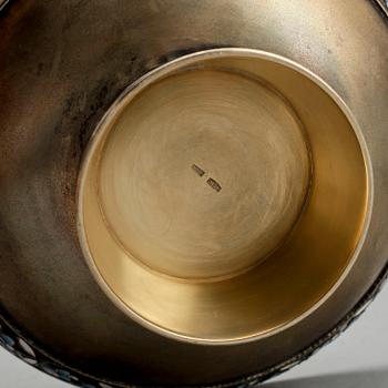 SKÅL, silver, Ryssland, 1900-tal. Totalvikt ca 129 gram.