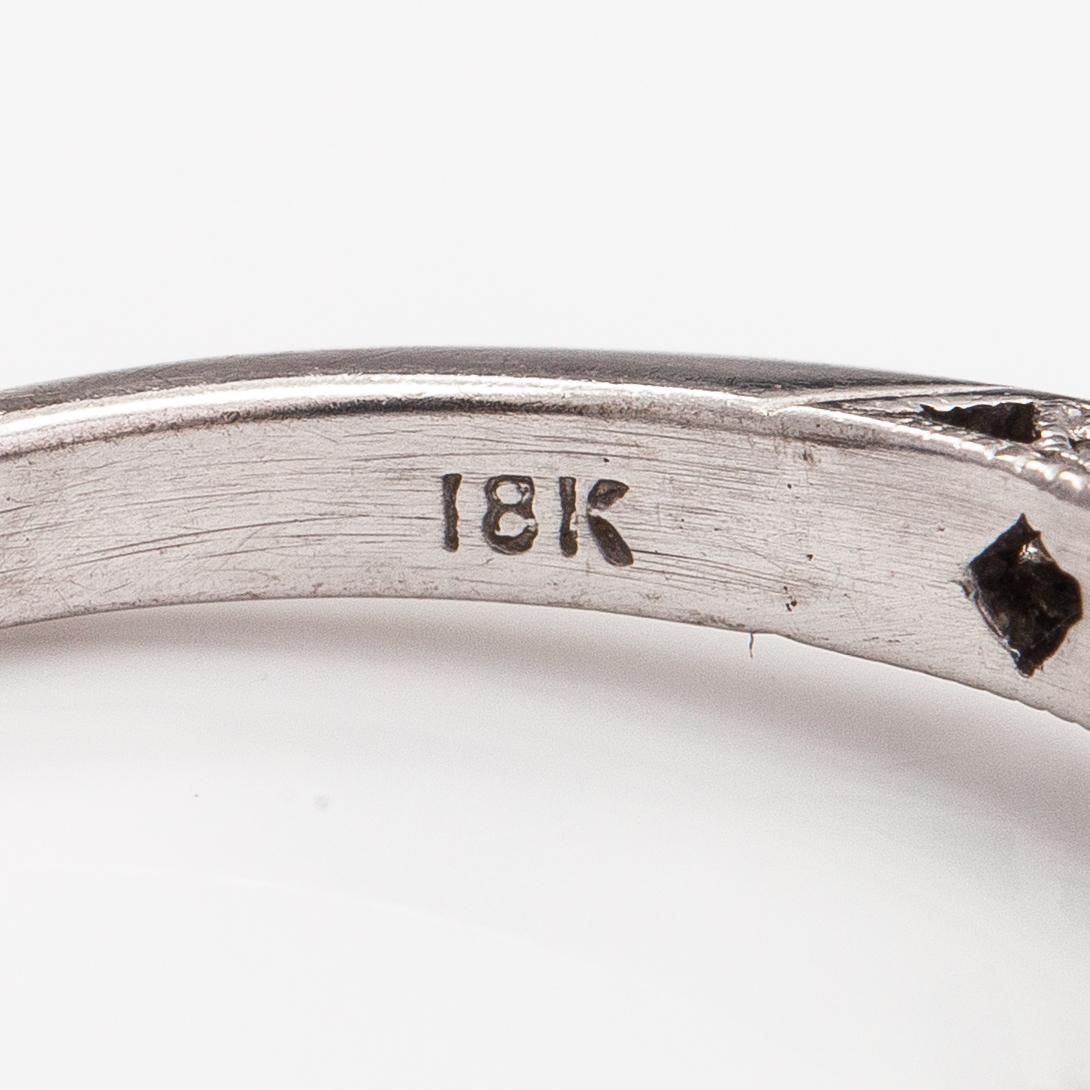 Sormus, 18K valkokultaa, timantteja n. 1.71 ct yht. Tacori. GIA -todistuksella.