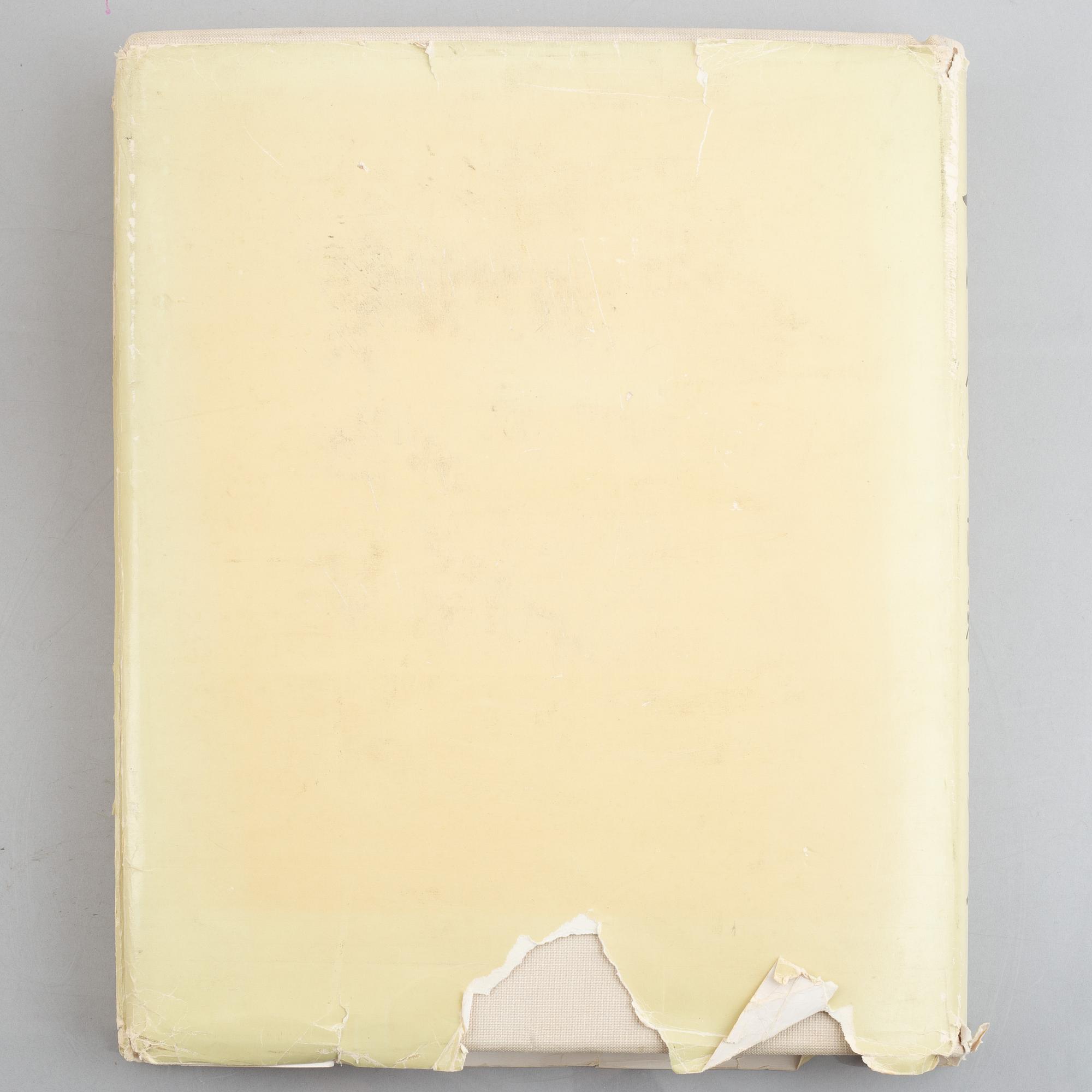 12 books, "Transactions of the Oriental Ceramic Society" and "The Selected Porcelains from the Collections of the Pa...