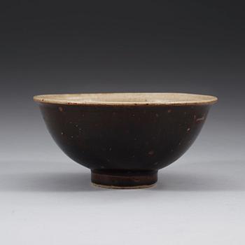 SKÅL, keramik. Yuan dynastin (960-1279).
