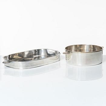 C.G. Råström, a silver plated gratin dish and a soufflé dish, mid-20th Century.
