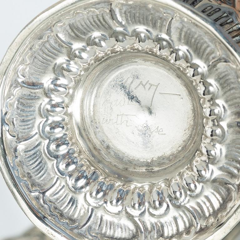 Table accessories, 5 pieces, silver.