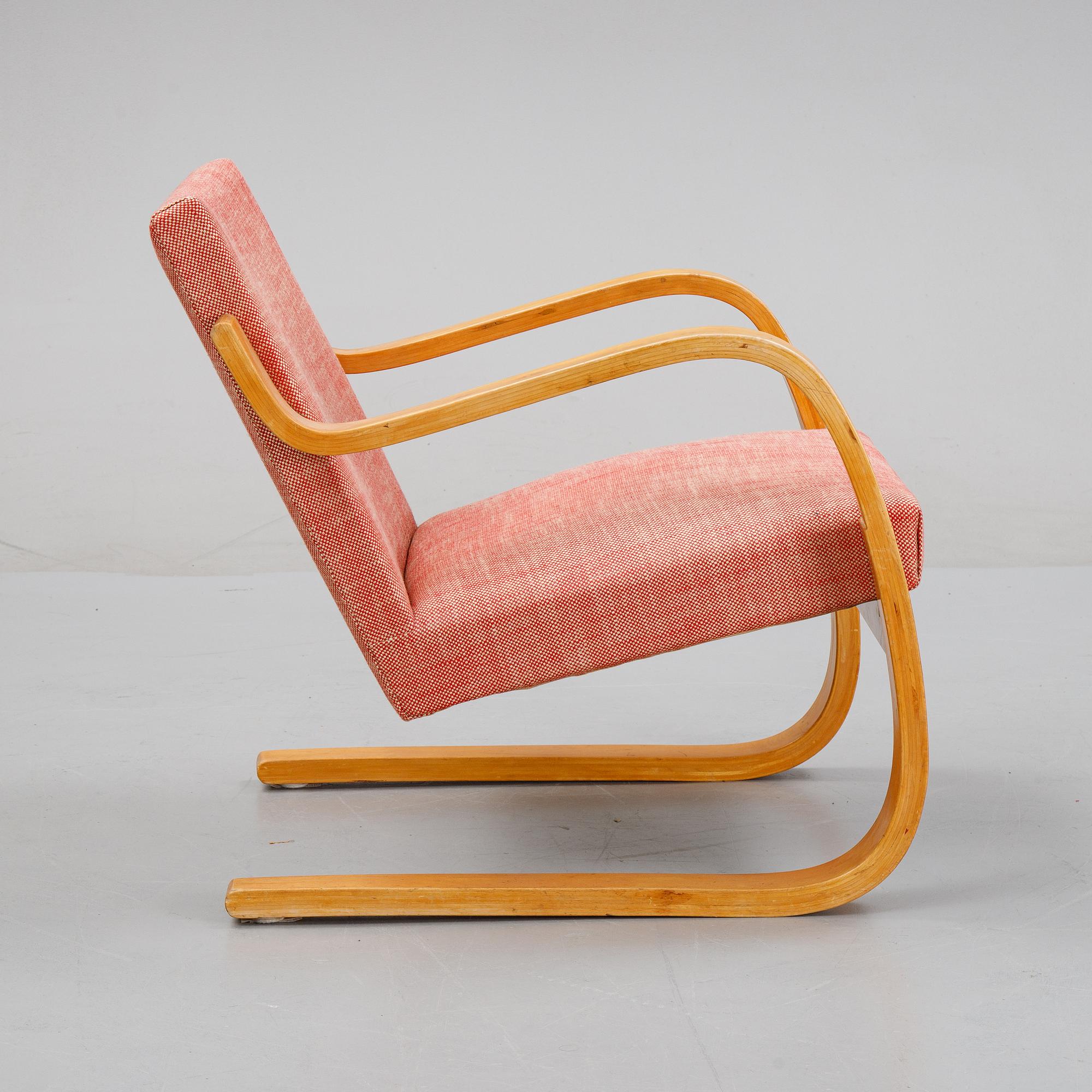 Alvar Aalto, a 1930's/40's model  '34/402' easy chair.