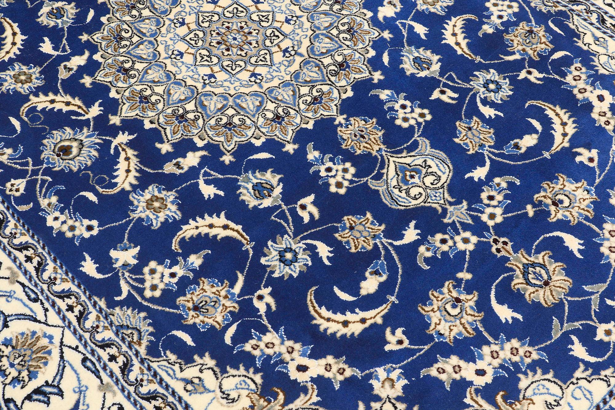 MATTA, Nain part silk, 294 x 196 cm.