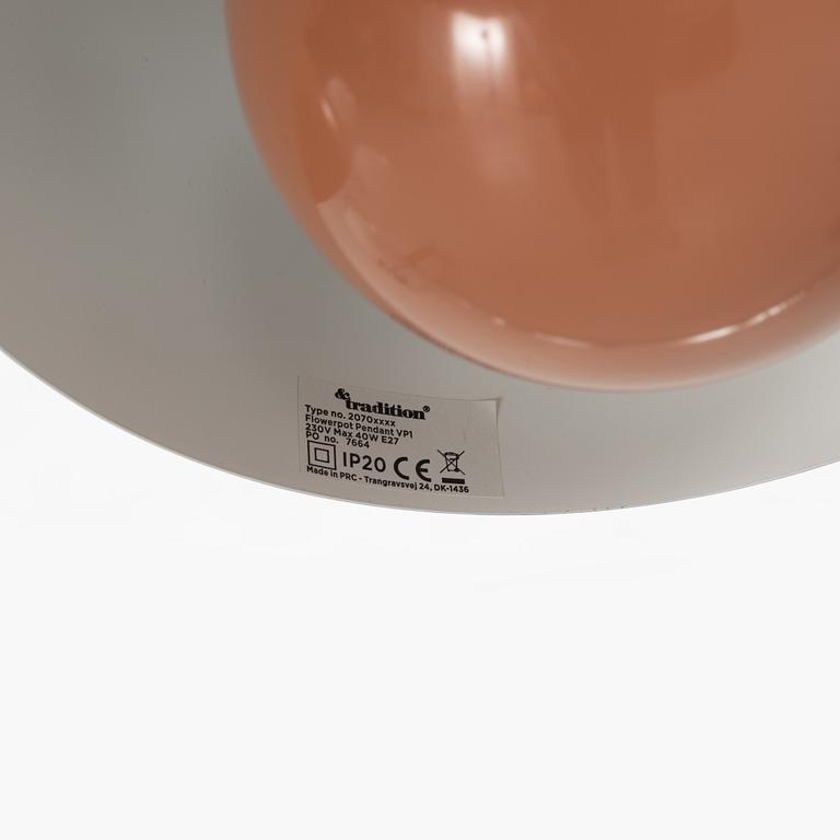 Verner Panton, taklampor, 3 st "Flowerpot", &tradition.