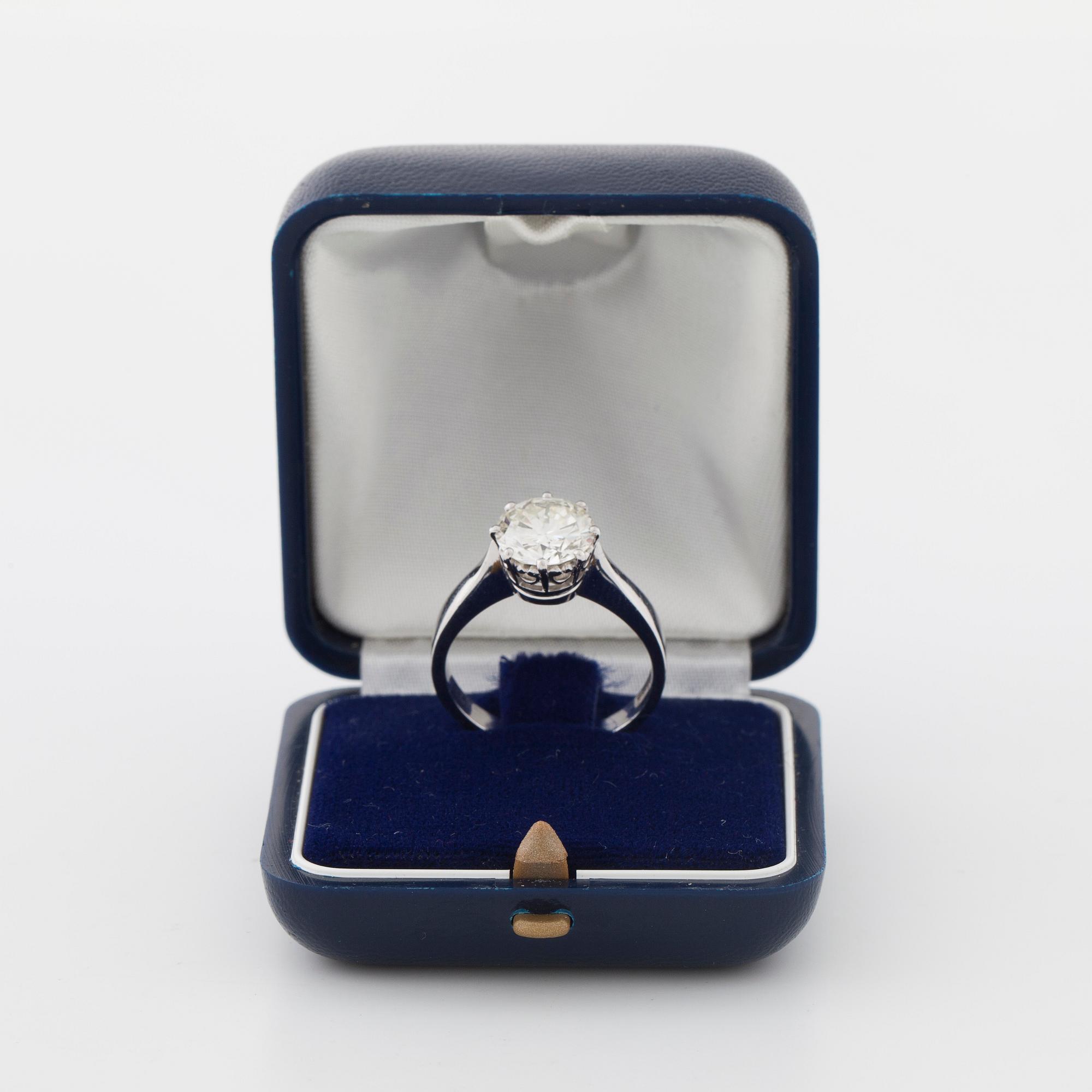 An old cut diamond ring by  Ceson, Göteborg, 1974.
