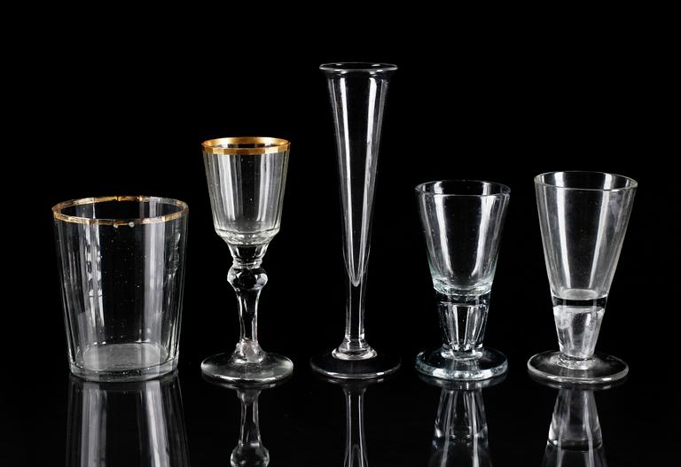 PARTI GLAS, 5 st, Sverige samt Böhmen, 1700-1800-tal.