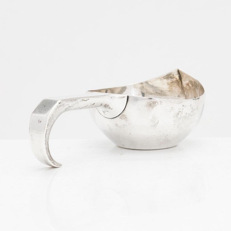 A silver covsh, Saint Petersburg 1908-26. Unidentified master.