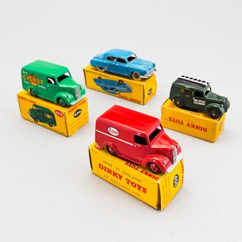 A lot of 8 Dinky Toys cars, England and France, 1950/60s.