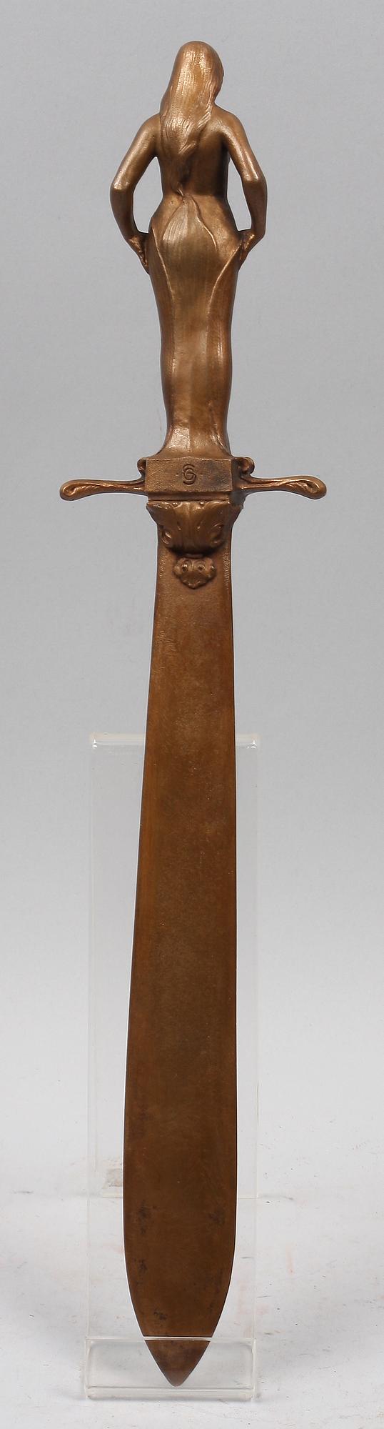 BREVKNIV, mässing, jugend, sign SO, tidigt 1900-tal.