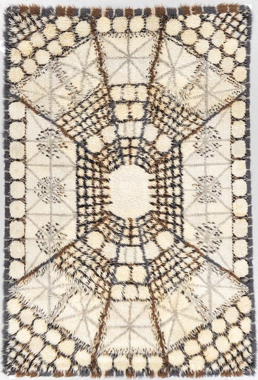 Marianne Richter, a carpet, "Löfstad", machine made with pile, ca 191 x 133,5 cm.