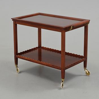 SERVERINGSVAGN, 1900-talets mitt.