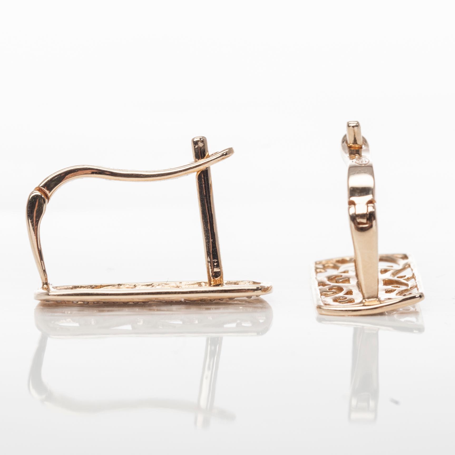 ÖRHÄNGEN, 14K guld, 6 små diamanter 0,03 ct. Vikt 2,0 g.