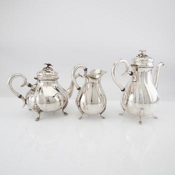 Coffee and tea set 3 pieces silver Denmark 1942 total weight 1674 grams.