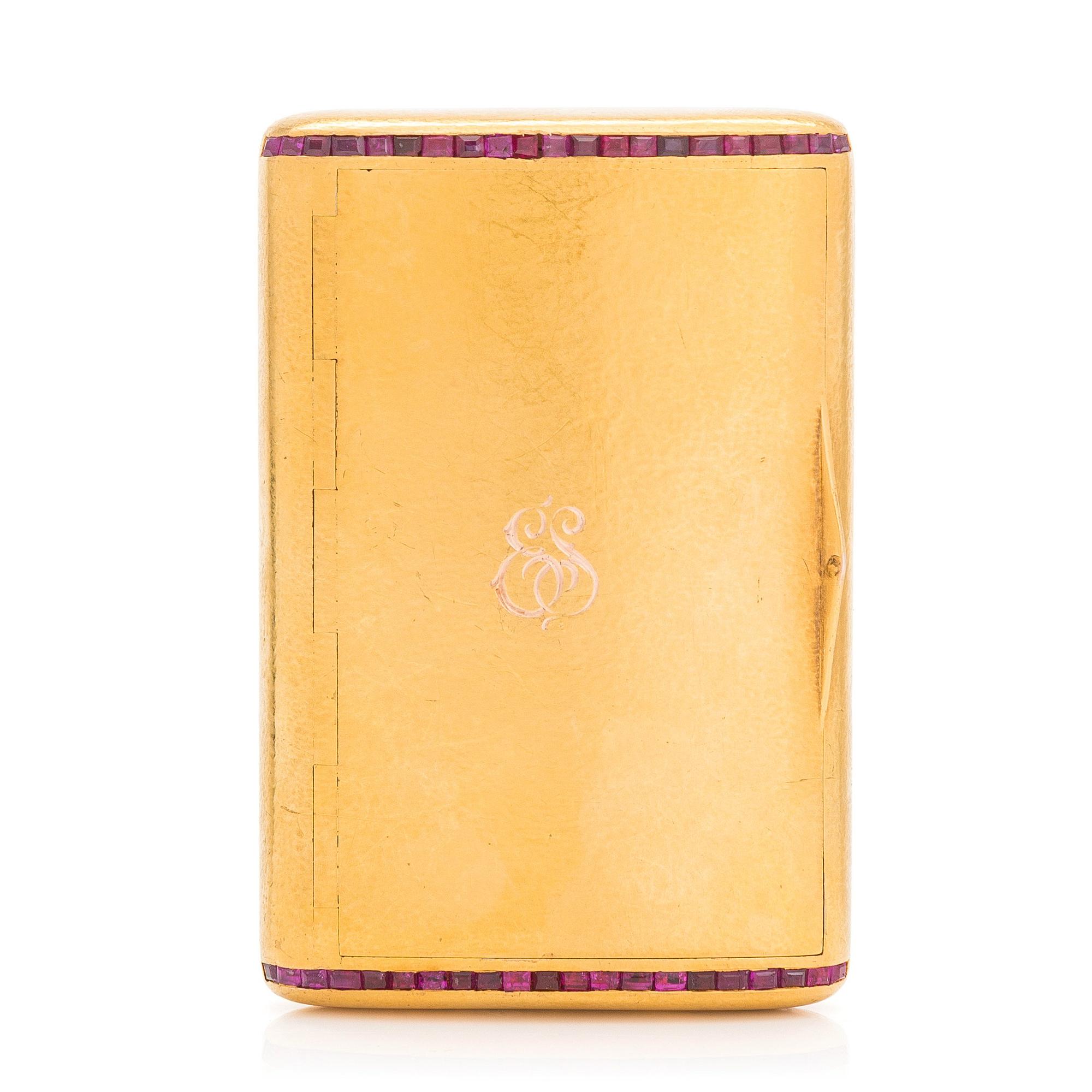A 14K gold cigarette case with rubies. St- Petersburg, second quarter of the 20th century.