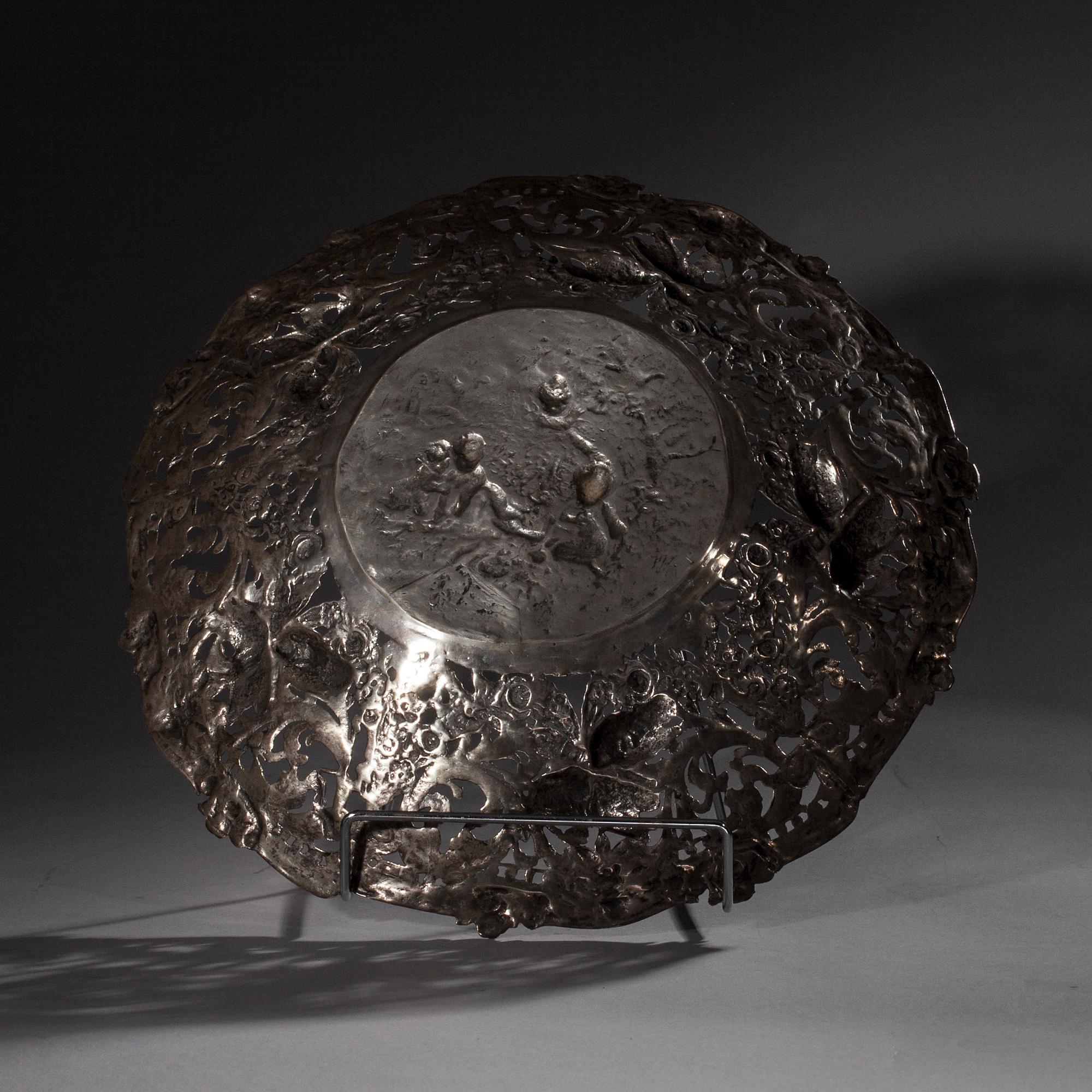 SKÅL, silver, Reino Johannes Harju, Helsingfors 1971. Vikt ca 678 g.