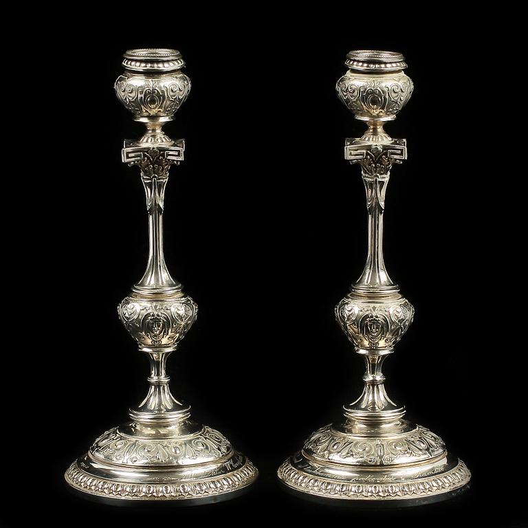LJUSSTAKAR, ett par, silver. Nyrenässans, GAB Stockholm 1891.