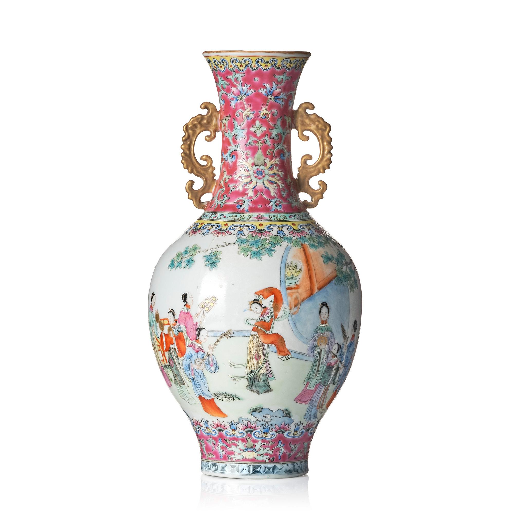 A famille rose vase, late Qing dynasty/Republic with Qianlong mark.