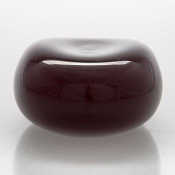 Harri Koskinen, veistos, lasia, signeerattu ja numeroitu, Harri Koskinen, Iittala 2009, 14/100.