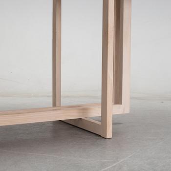 Kerstin Olby, bord, "Kosmos", Olby Design, 2000-tal.