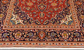 A Keshan rug, approx. 305 x 194 cm.