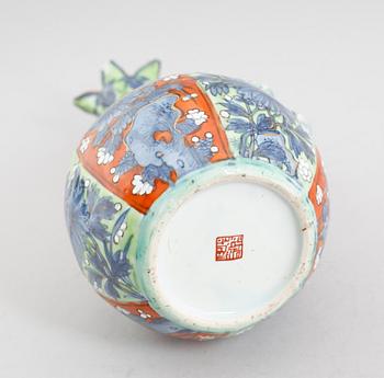 VINKANNA, porslin, Qing dynastin, Kangxi (1662-1722).