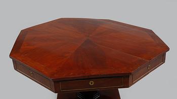 BORD, Karl Johan, 1800-talets första hälft.