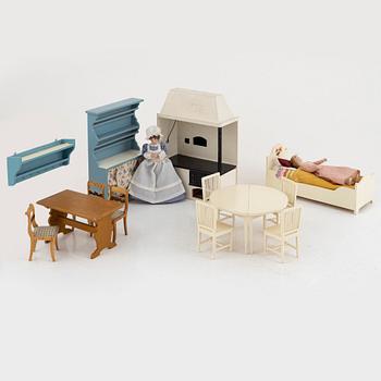 Dollhouse furniture, 16 pieces, Berit Bergström, Nolbyn, Värmland craftsmanship, 1930s/40s.