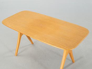 A "Stora salen" sofa table, designed by Carl Malmsten, by Åfors Möbelfabrik in the second half of the 20th century.