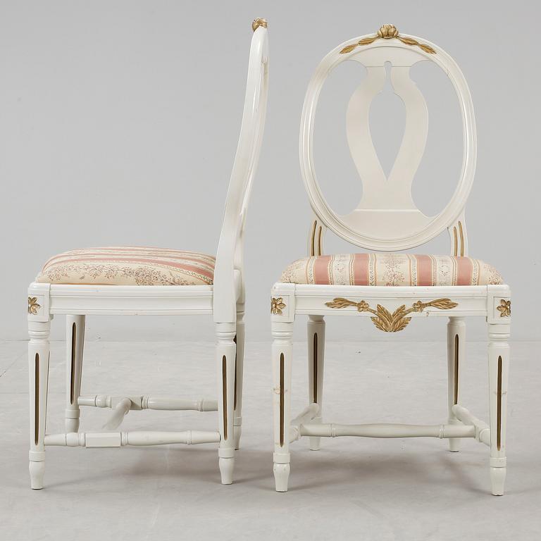 STOLAR, ett par, gustaviansk stil, 1940/50-tal.