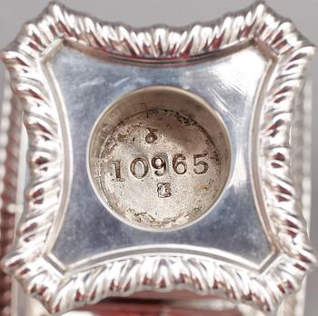LJUSSTAKAR, ett par, silver, London, England 1896.