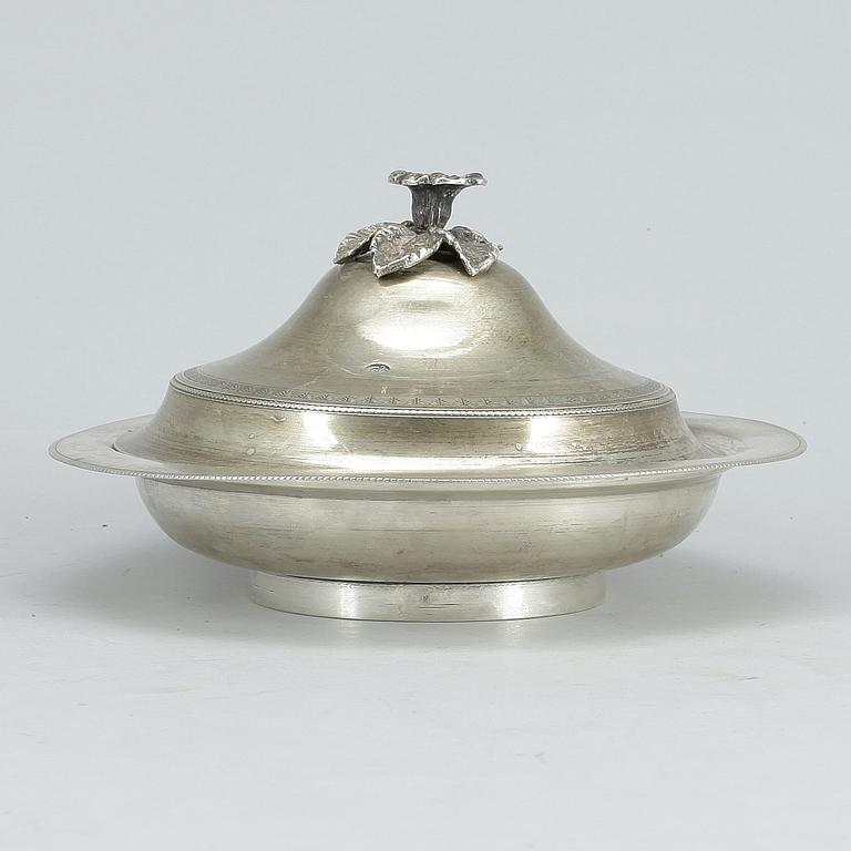 SKÅL MED LOCK, silver, Osmanska riket, utländska stämplar, 1800-tal. Vikt ca 472 g.