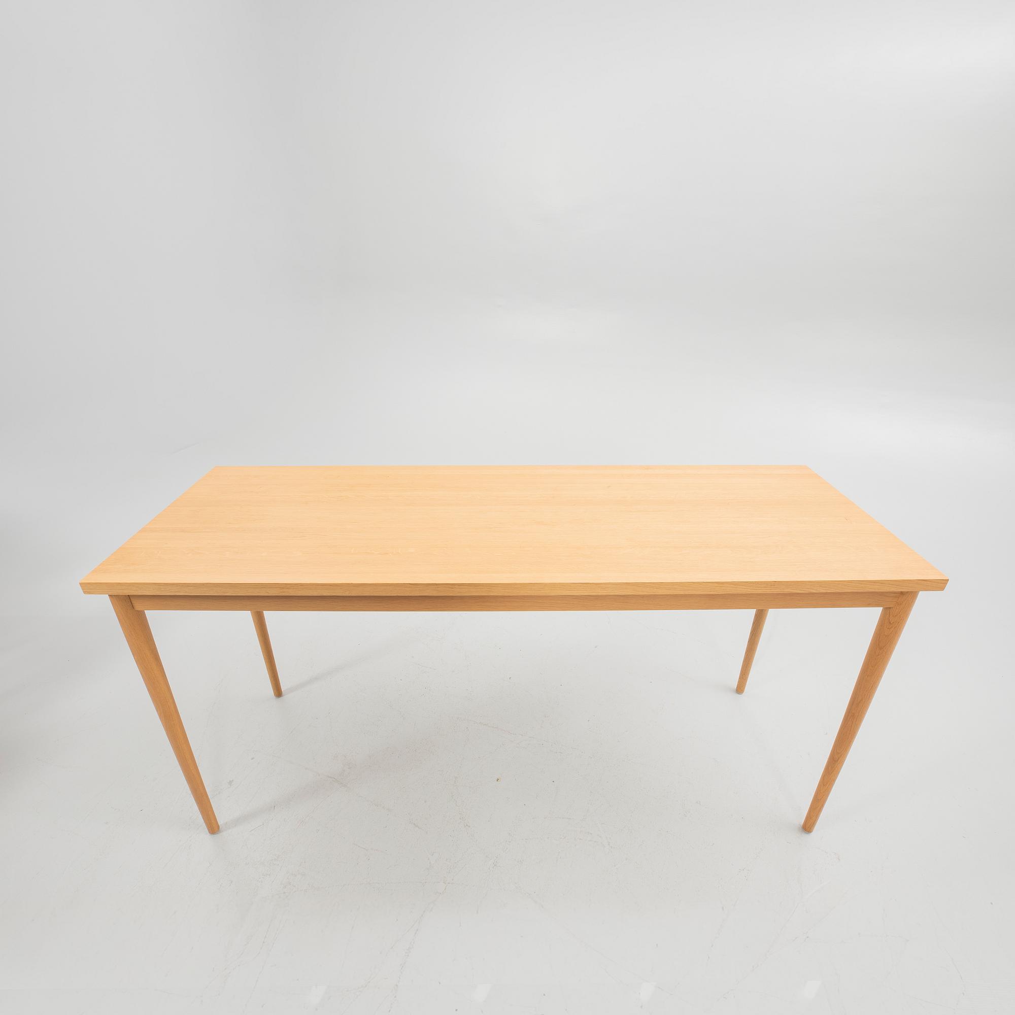 Jonas Lindvall, Bord samt pallar, 9 delar, "Oak", för Skandiform.
