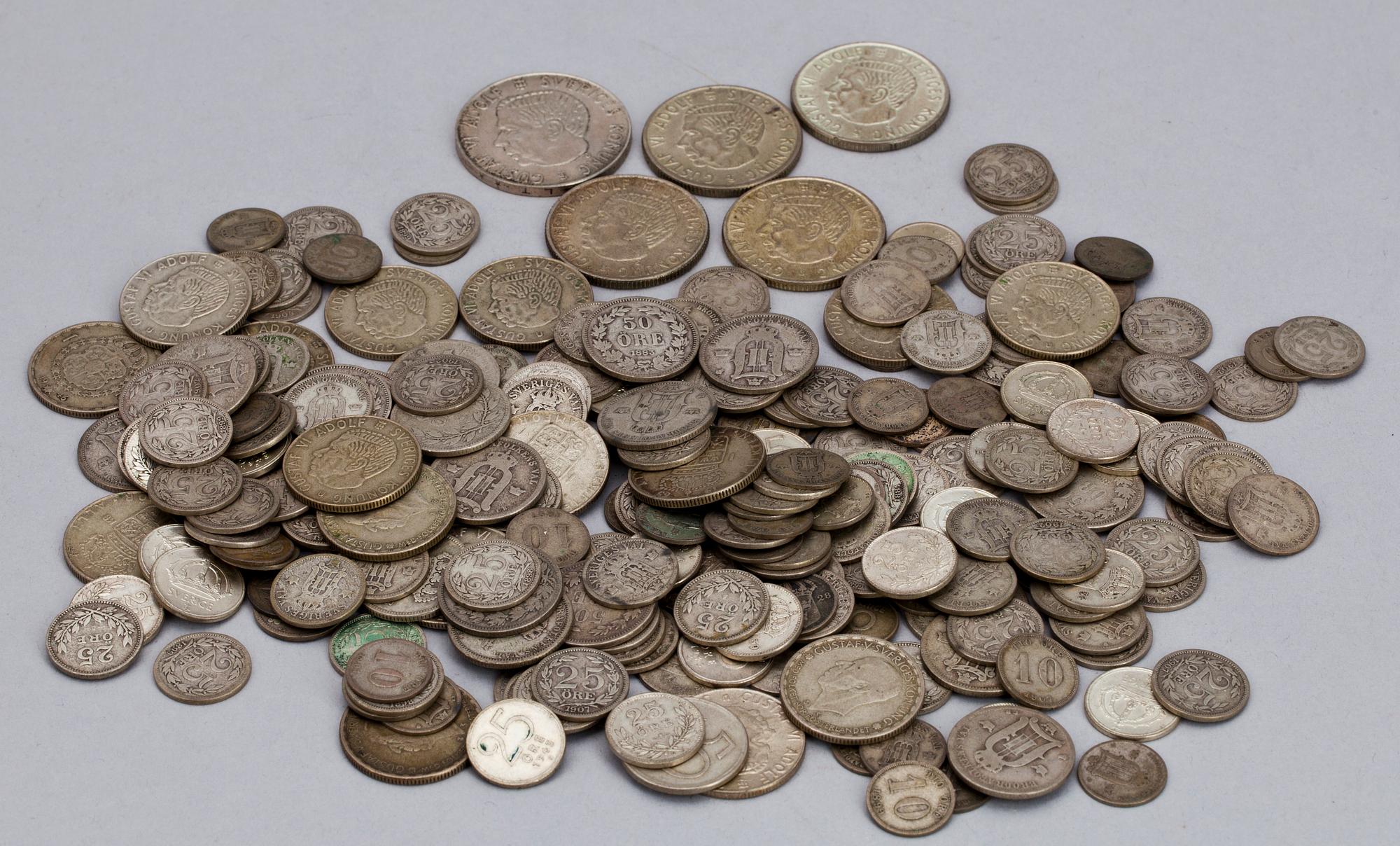 SILVERMYNT, Sverige 1883-1967. Totalvikt ca 690 gram.