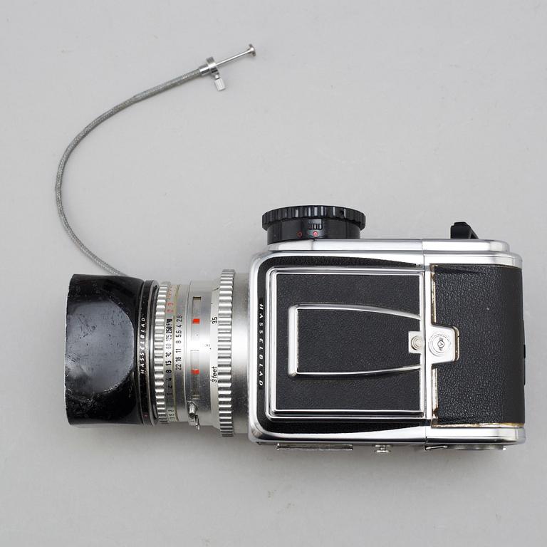 a Hasselblad 500c camera with accessories, made in 1972.