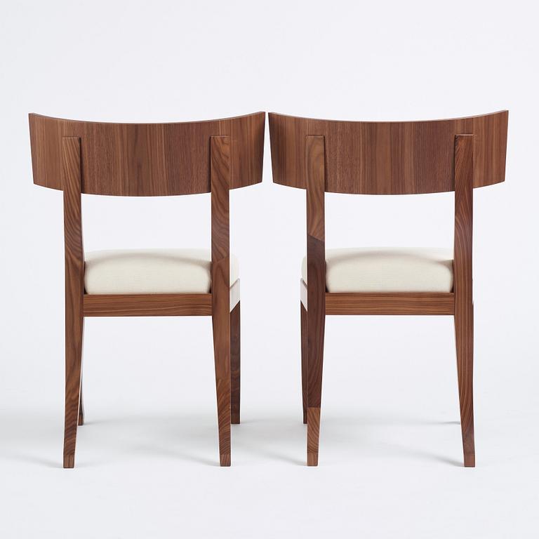 Attila Suta, a pair of "Sulla chairs", executed in his own workshop, Stockholm 2022.