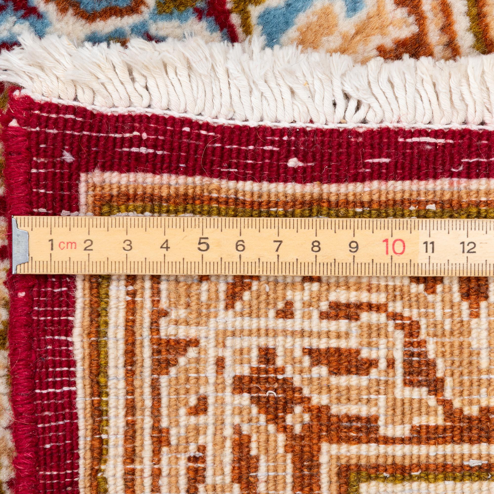 Carpet, Kirman, approx. 406 x 305 cm.