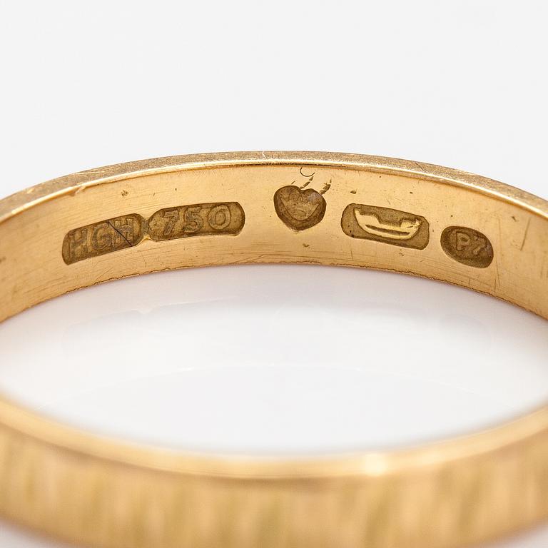 An 18K gold ring with a ca. 0.03 ct diamond. Hans Göran Hardt, Helsinki 1968.