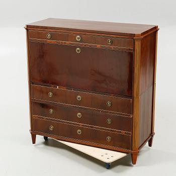 A bureau, 19th century.