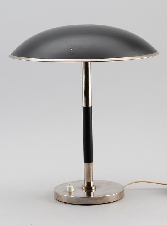 BORDSLAMPA, 1900-talets första hälft.