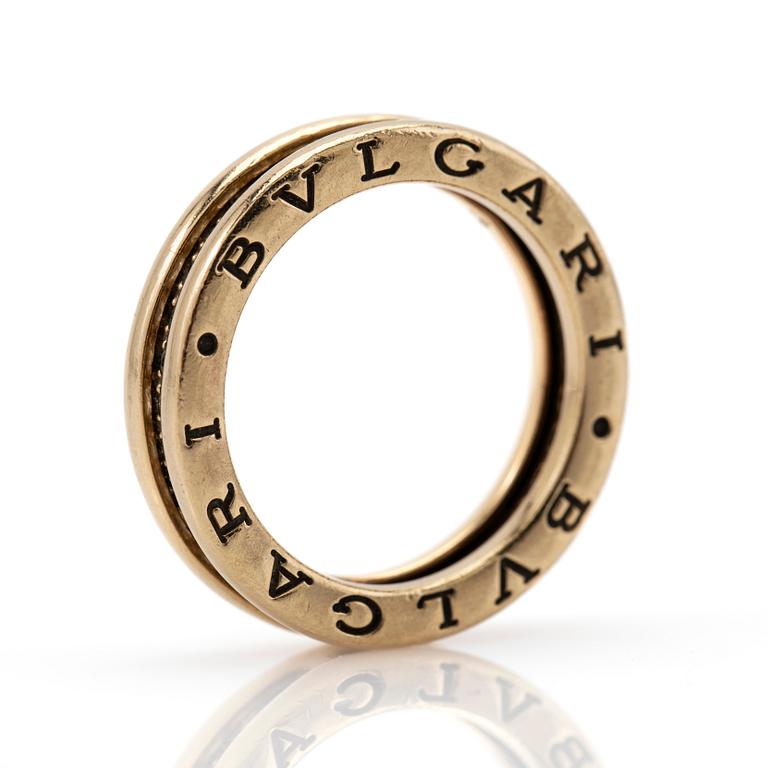 Bulgari, ring, 18k guld med briljantslipade diamanter.